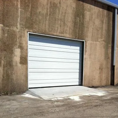 New door system in warehouse